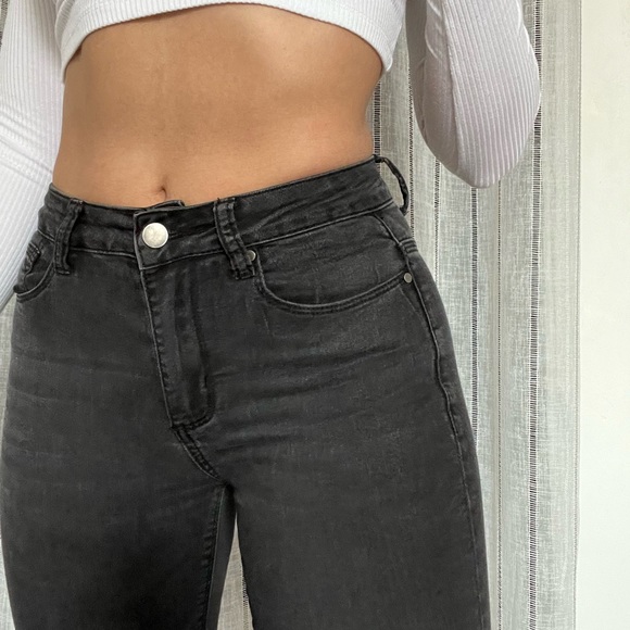 Low booty cut grey jeans from Fashionnova - Picture 2 of 6